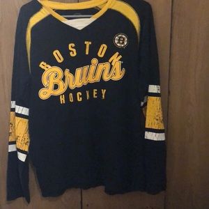 Boston bruins hockey T-shirt